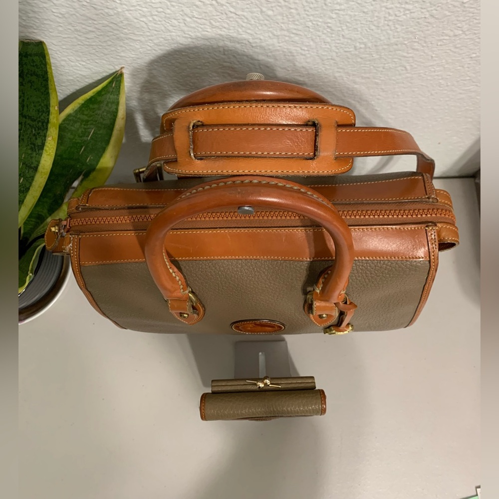💕👜Vintage Dooney & Bourke Bag & Matching Wallet - Picture 4 of 16